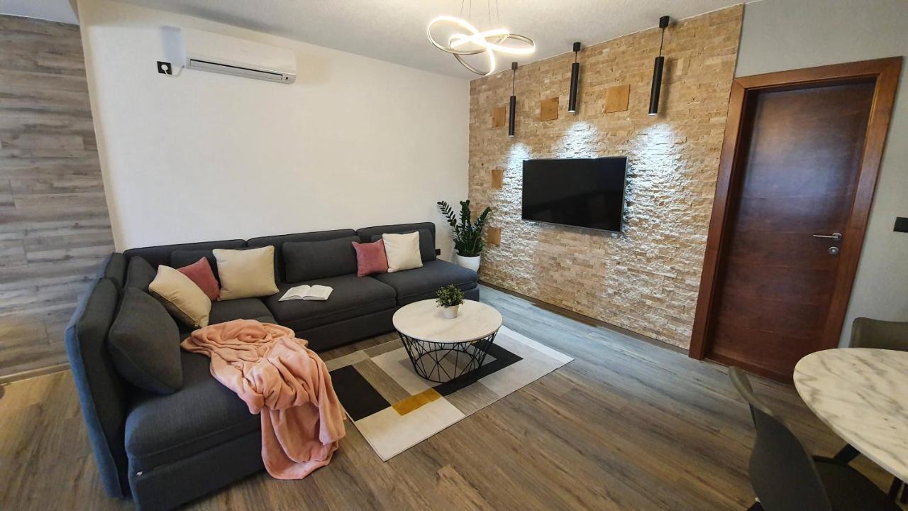 Apartments Lucic Slunj Exterior photo